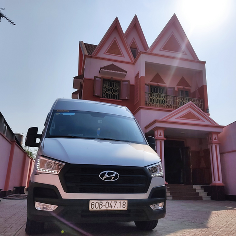 Thuê Xe 16 chỗ Huyndai Solati