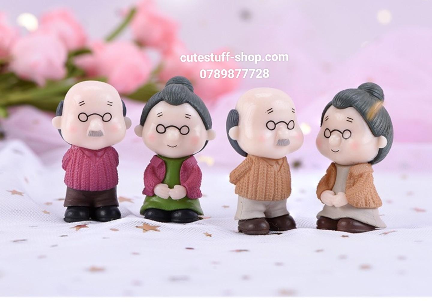 Phụ kiện tiểu cảnh Ông bà áo len