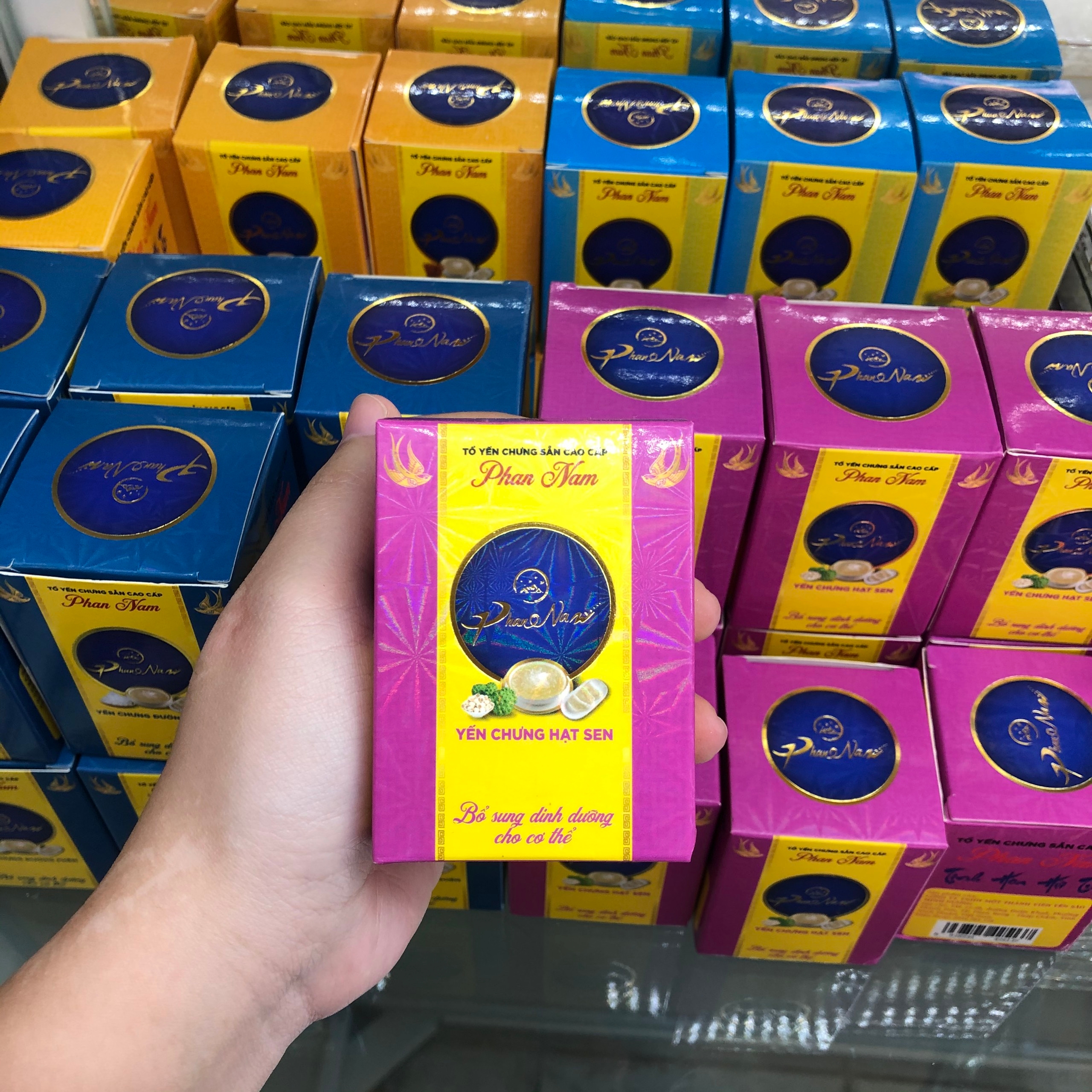 Yến Hũ Chưng Hạt Sen Cao Cấp 