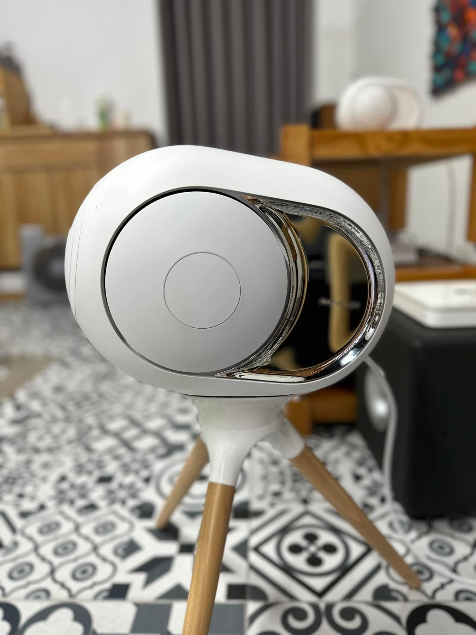 Loa Devialet Phantom I 103dB Light Chrome (like new)