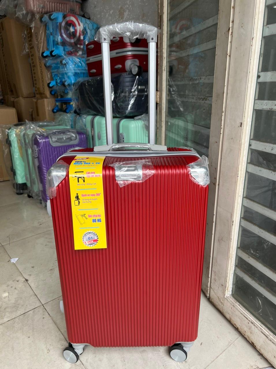 VALI MẪU 039 - VỚI THIẾT KẾ SANG TRỌNG, DỄ DÀNG TRONG DI CHUYỂN, TIỆN LỢI VỚI VIỀN BO GỐC CHỐNG VA ĐẬP MẠNH