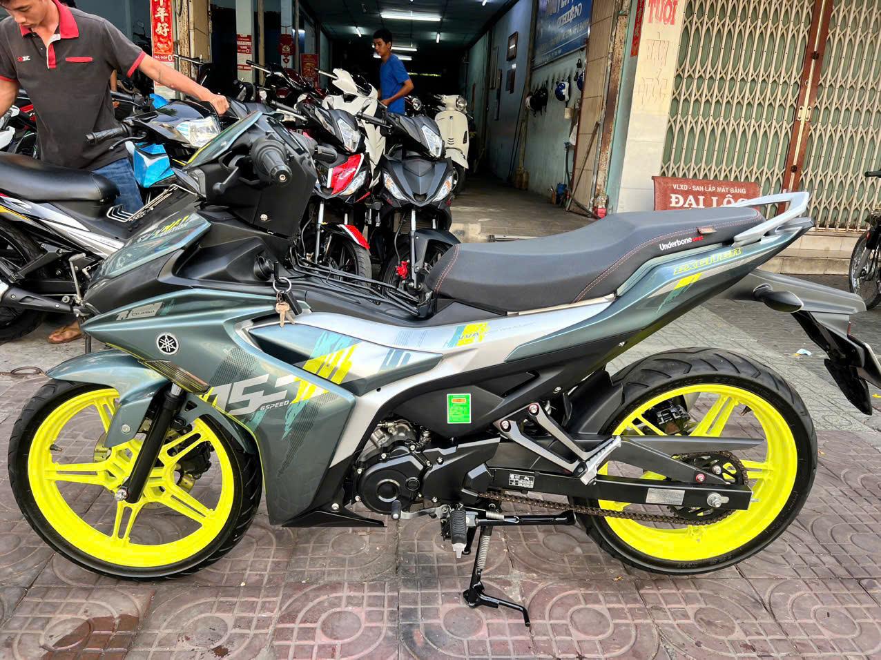 EX155_màu_xanh_bạc_mâm_vàng_chanh_cực_đẹp