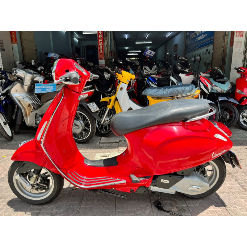 VESPA Primavera phanh abs màu đỏ