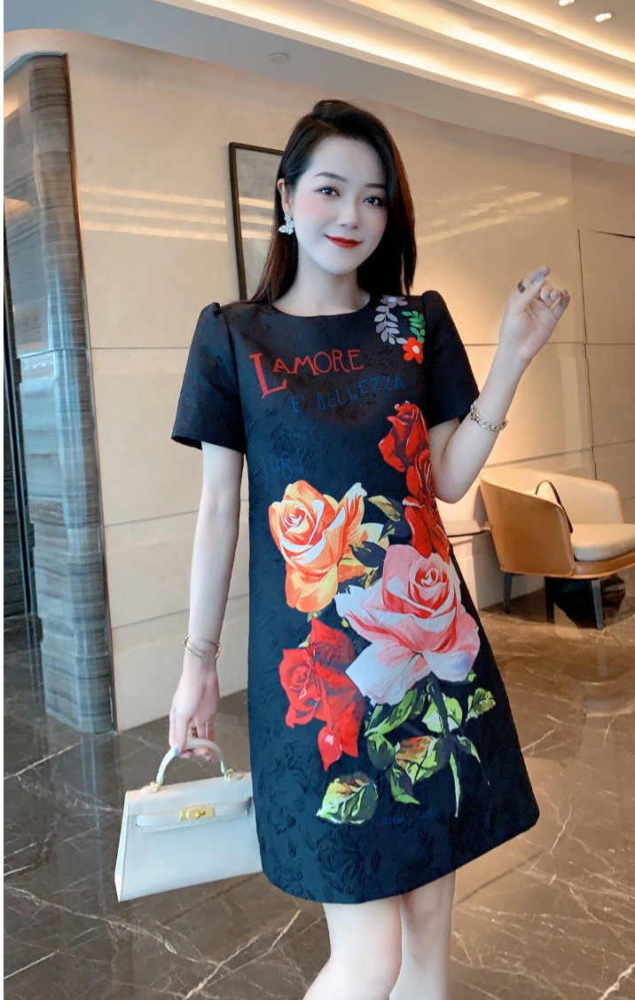 Đầm suông in hoa hồng trẻ trung D065 - Lady Fashion