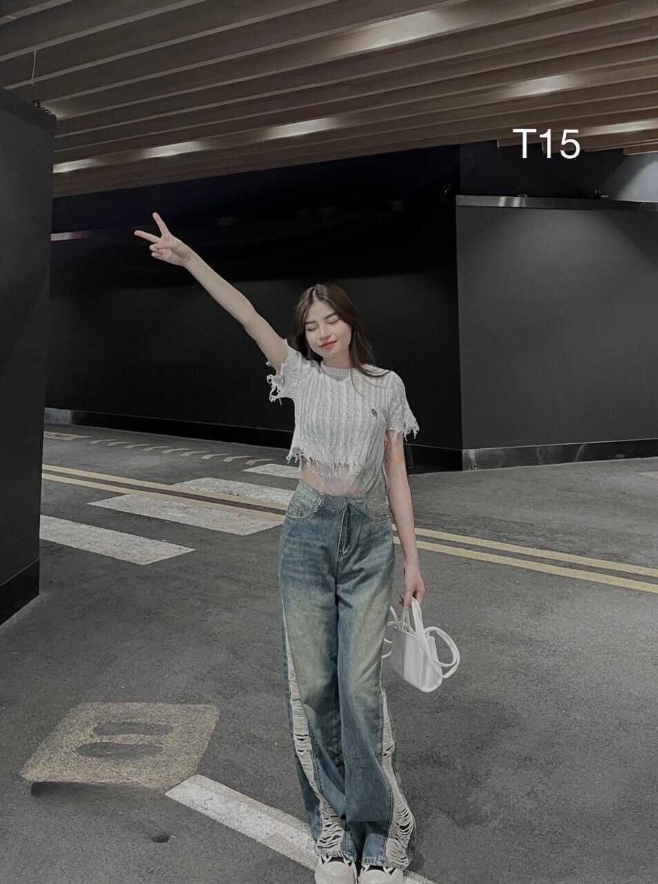 Quần Baggy jean Suông Rách 2 Bên