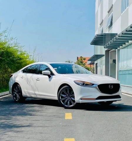  Thuê Xe 4 chỗ Mazda 6