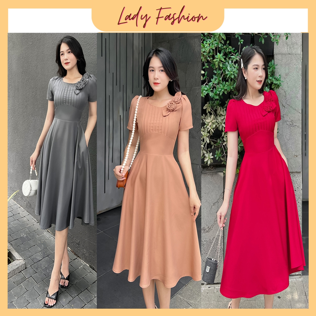 Đầm xòe cổ xếp ly gắn hoa - Lady Fashion