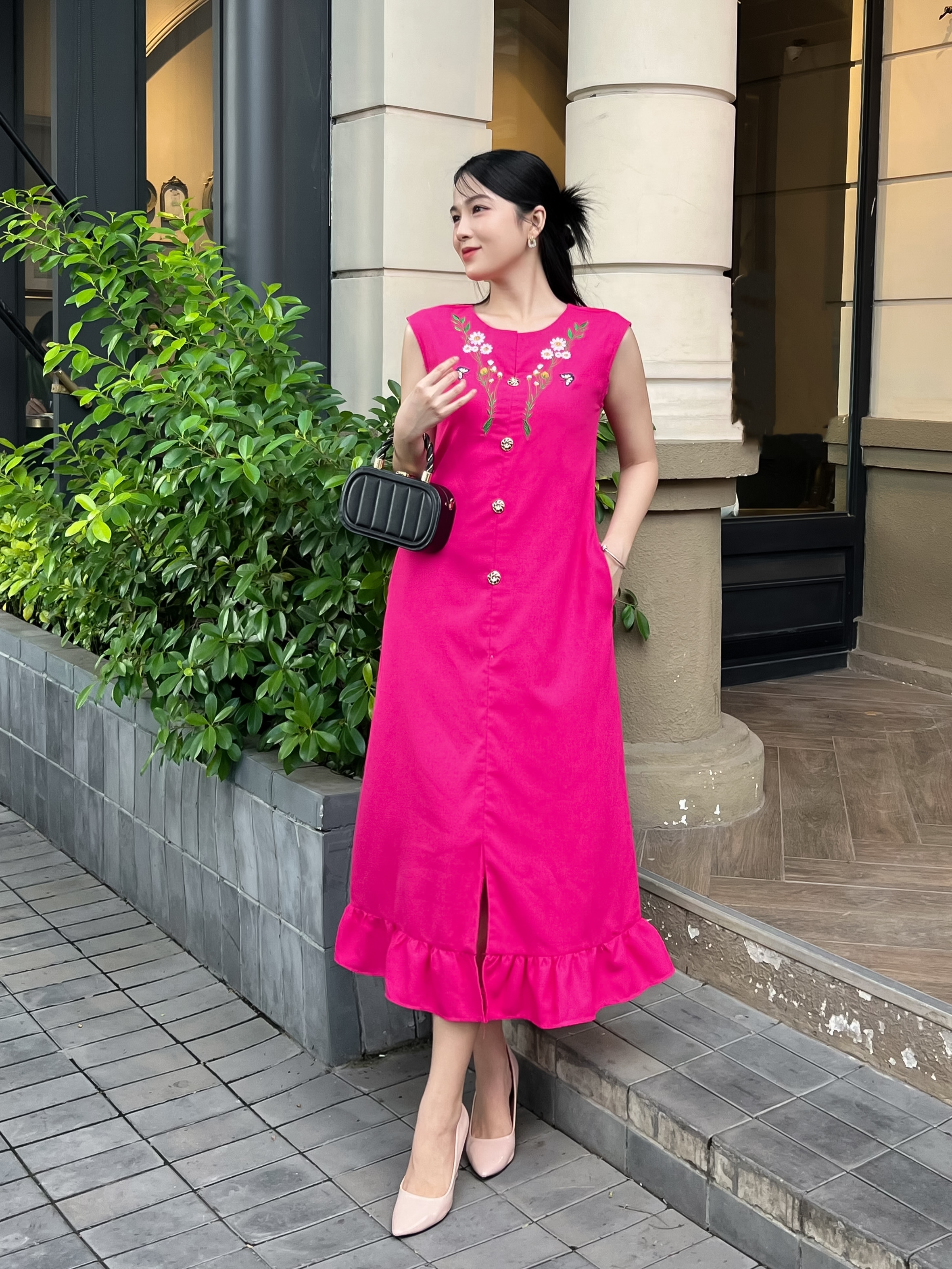 [HCM] - Đầm linen thêu hoa phối bèo dành cho nữ D119