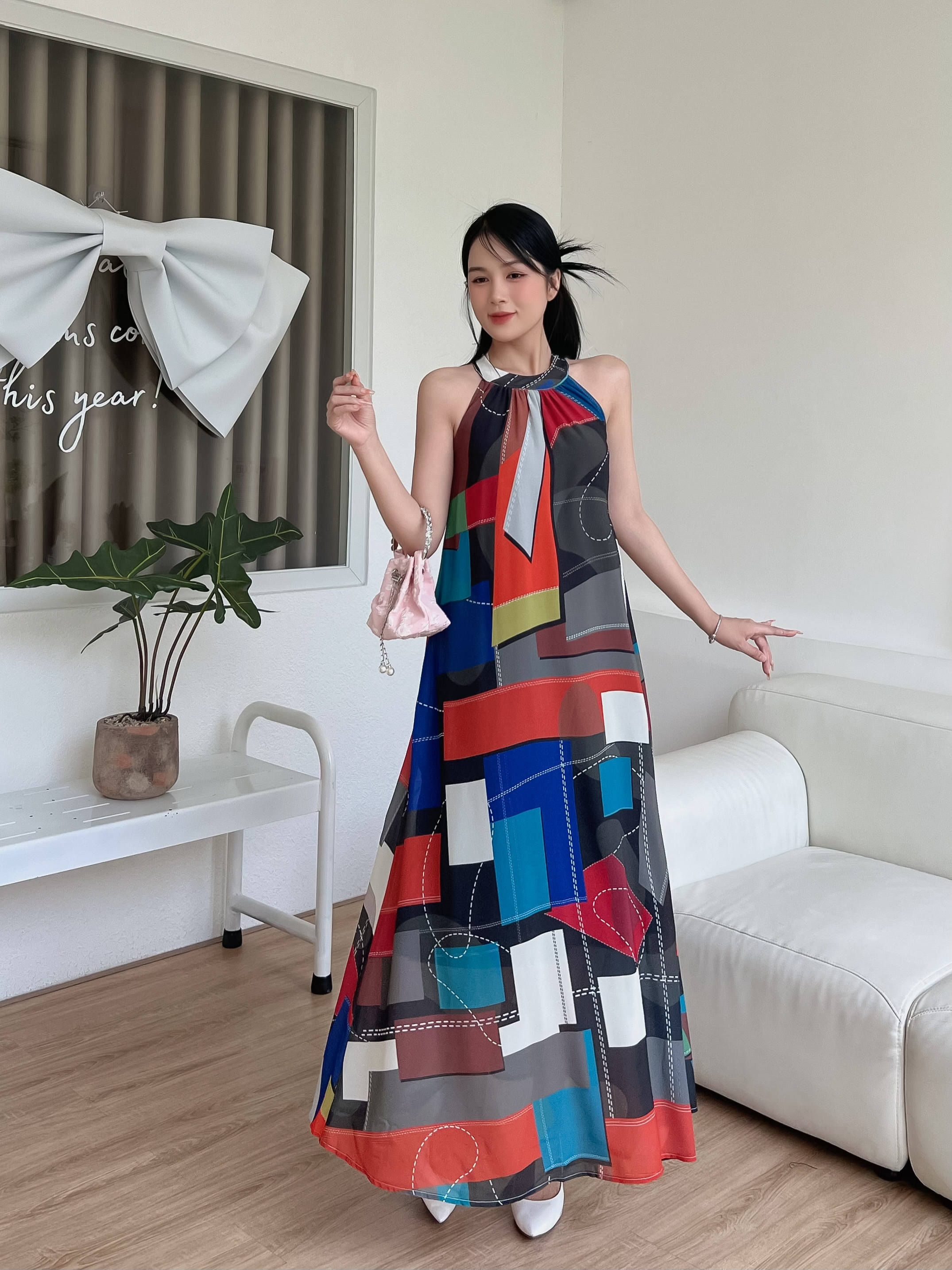Đầm maxi in họa tiết lập thể lấy cảm hứng từ nhà sư  bộ hành MT cho các bạn nữ yêu thích Sư MT - MS114 