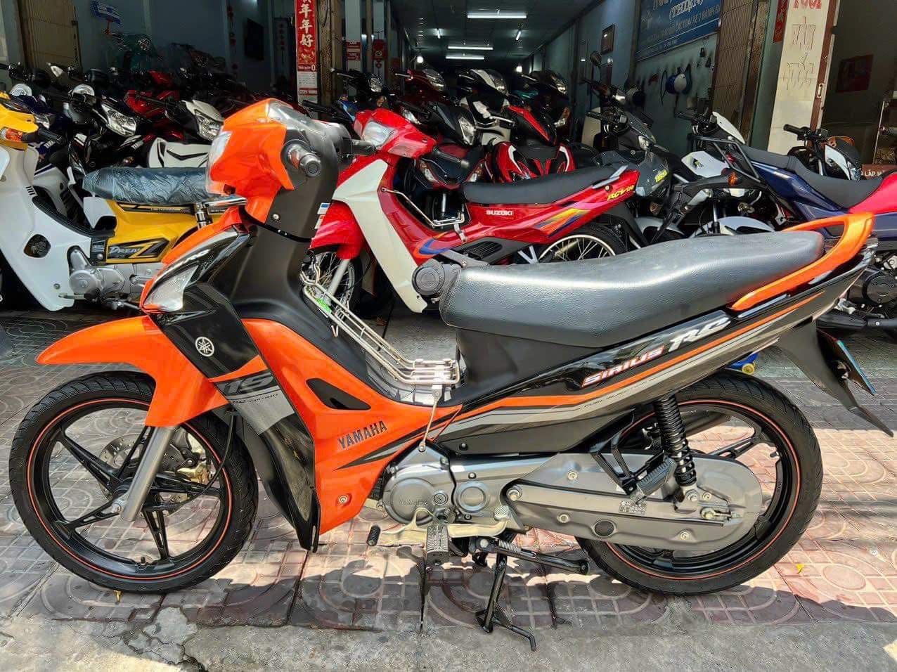 SIRIUS Fi cuối 2022 cam đen
