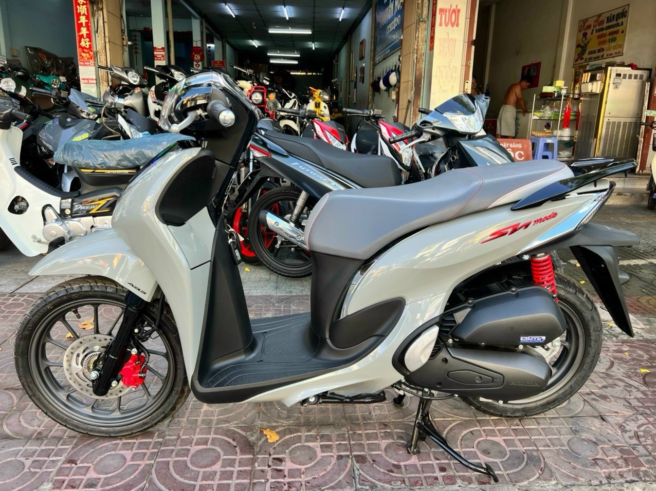 Sh Mode xám xi măng 2024 mới 100% 