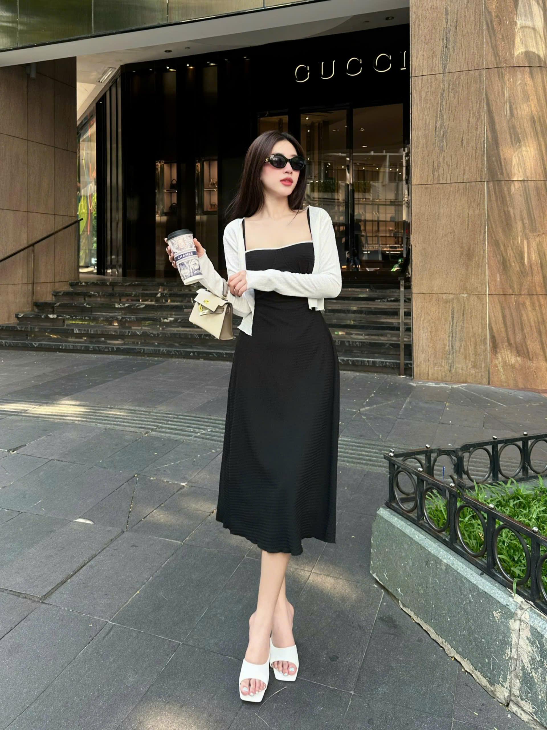 Đầm Midi 2 Dây Dáng Xòe Thanh Lịch Kèm Áo Khoác Tay Dài - LN05