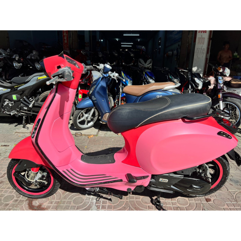 VESPA SPRINT thắng abs đời 2018 màu Hồng cánh sen