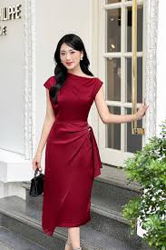 váy lụa thướt tha staging